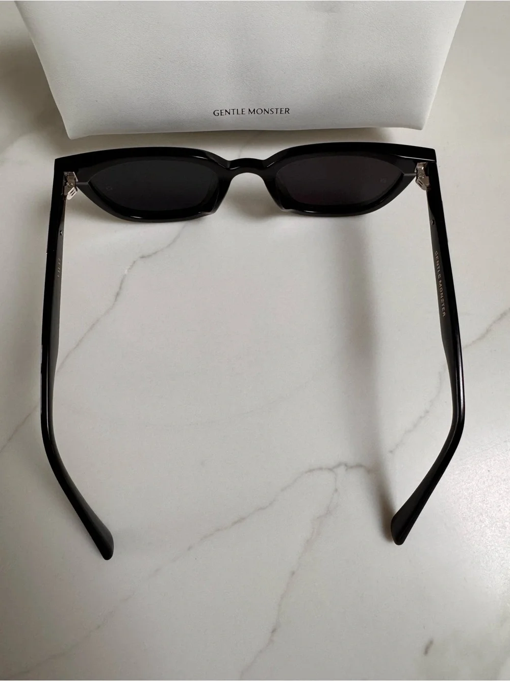 GENTLE MONSTER LILIT 01 Black Acetate Flatba Square sunglasses